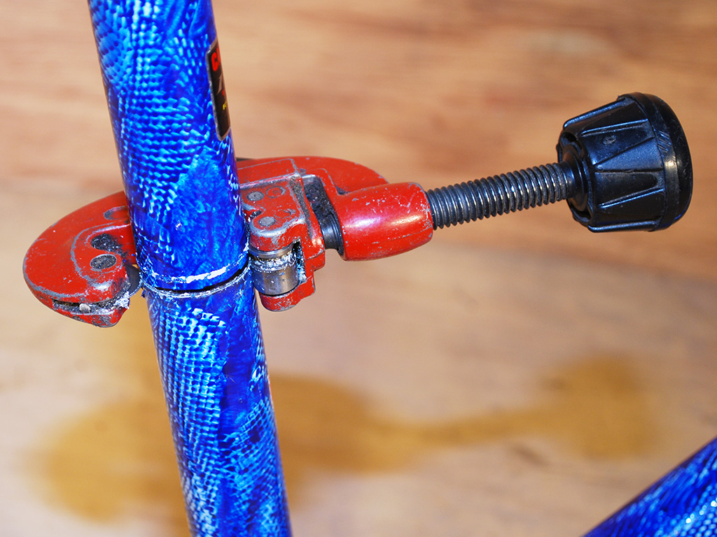 TourMaster Recumbent Bike - tube cutter